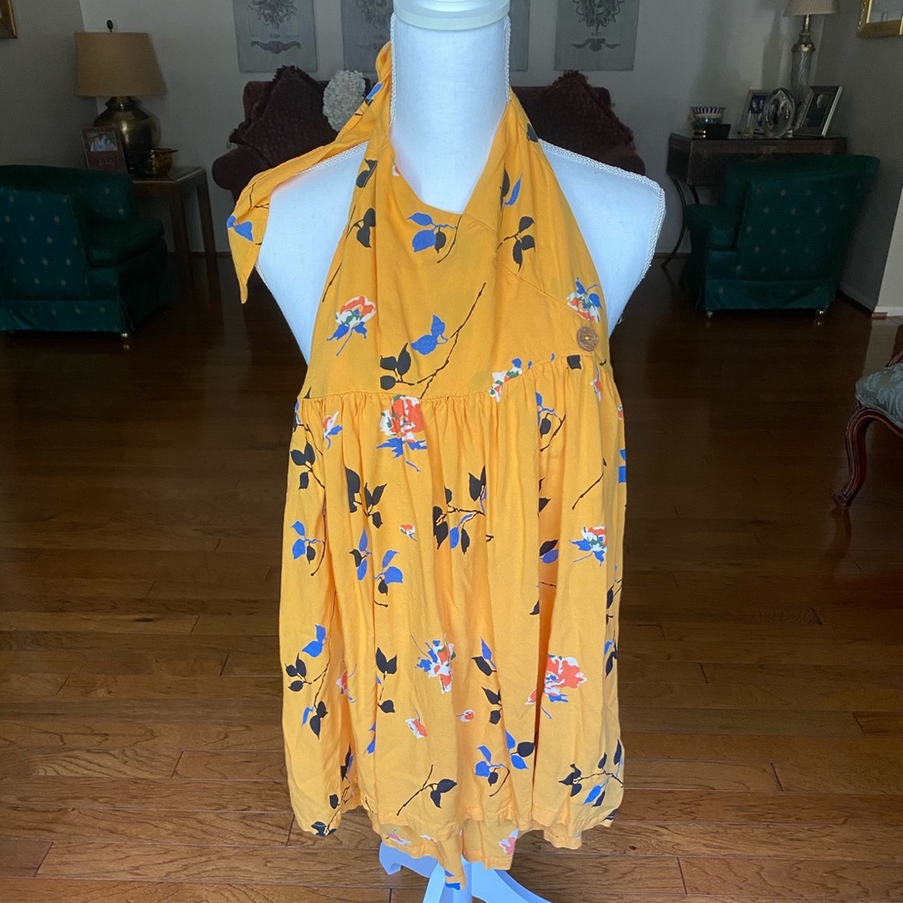 yellow sundress